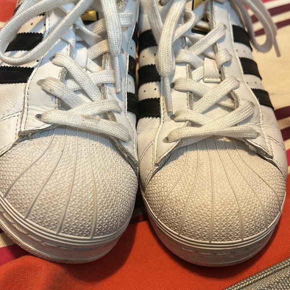 Adidas Superstar Shoes - US Women 7 - Picture 10 of 10